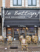 Le Bettigny outside