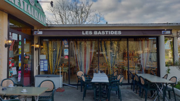 Les Bastides inside