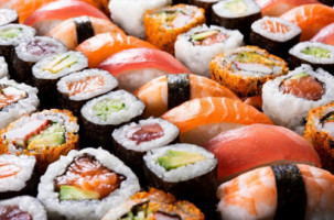 Tanakhi Sushi food