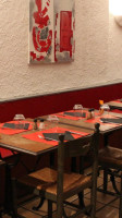 Le Red Café inside