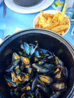 Le Petit Navire food