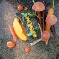 Le Clos Des Oliviers food