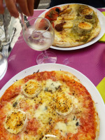 Pizzeria a l'Italia food