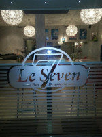 Le Seven Lisieux food