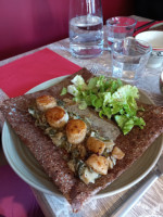 Le Moulin De La Galette food