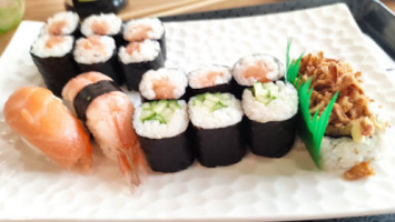 Sushi Tea-m food