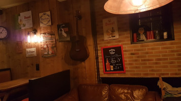 Le Café De La Poste inside