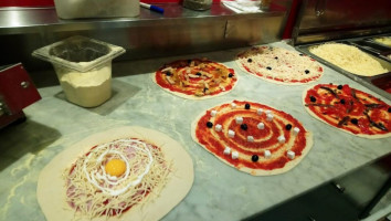 Le Kiosque à Pizzas food