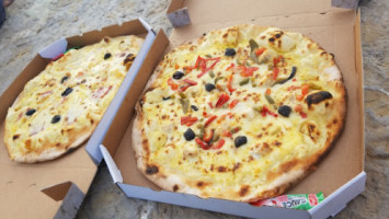 Pizza Du Sud food