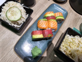 Nina Sushi food