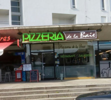 Pizzeria De La Baie food