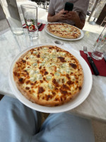 Pizzeria Du Dome food