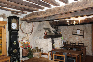 Ferme Auberge Les Esfourniaux inside