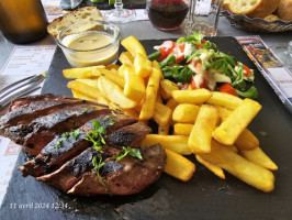 Le Moulin Des Malades food