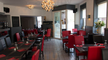 Le Bistrot De Tressin food