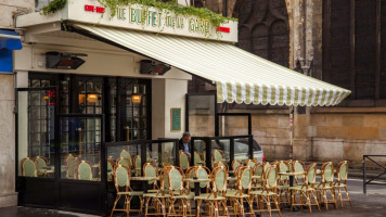 Le buffet de la gare food