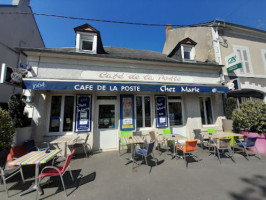 Cafe De La Poste Chez Marie outside
