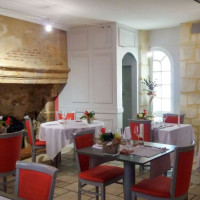 Du Dauphin food