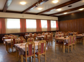 Restaurace Na Koupališti food