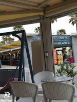 Cote Plage inside