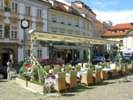 Oliva Nera Italian Nourriture