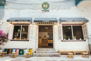 Tmore Tiệm Trà Chanh Hoa Lư inside