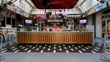 Belushi's Gare Du Nord food