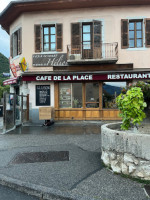 Cafe de la Place food