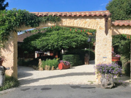 Ferme Auberge Chez Jacquou Le Gourmand outside