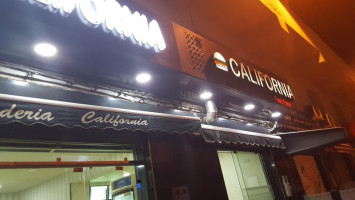 California Fast Food inside