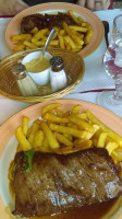 Le Bistrot Paul Et Roger food