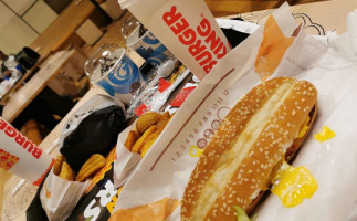 Burger King Arribat Center food