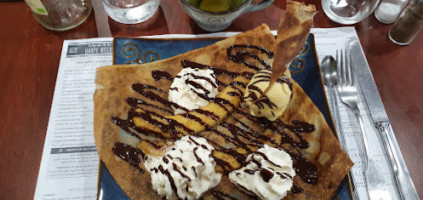 Creperie De La Harpe Noire inside