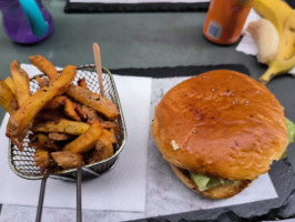 Maki Burger food