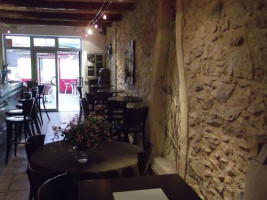 Le Bistroquet inside