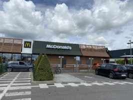 Mcdonald's outside