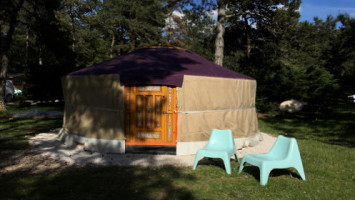 Camping Relais Des Hautes Cotes outside