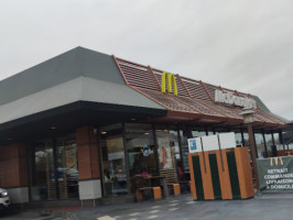 Mcdonald's outside