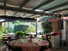 Le Moulin D'edmond food