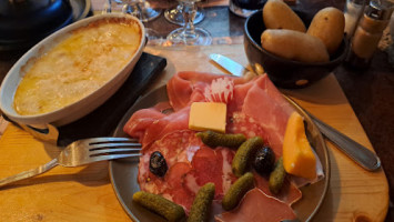 L'etable Du Savoyard food