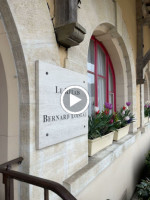 Le Relais Bernard Loiseau outside