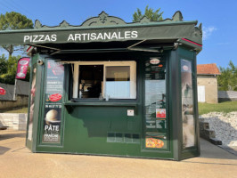 Le Kiosque A Pizzas outside