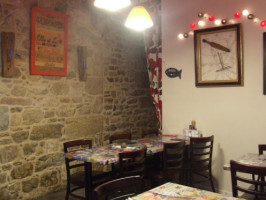 Creperie Saint-Yves inside