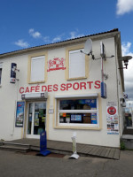 Cafe Des Sports food