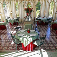 La Table De Courcelles Château De Courcelles inside