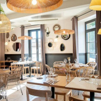 Le Petit Saint Thomas food