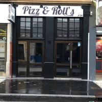 Pizz Roll’s inside