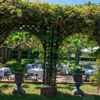 Auberge Des Templiers inside