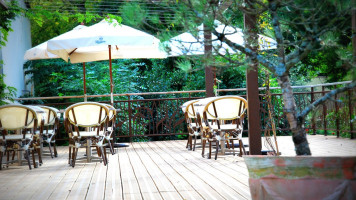 Les Jardins Du Lavoir outside