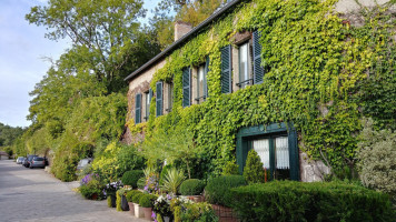 L'auberge Des Peintres food